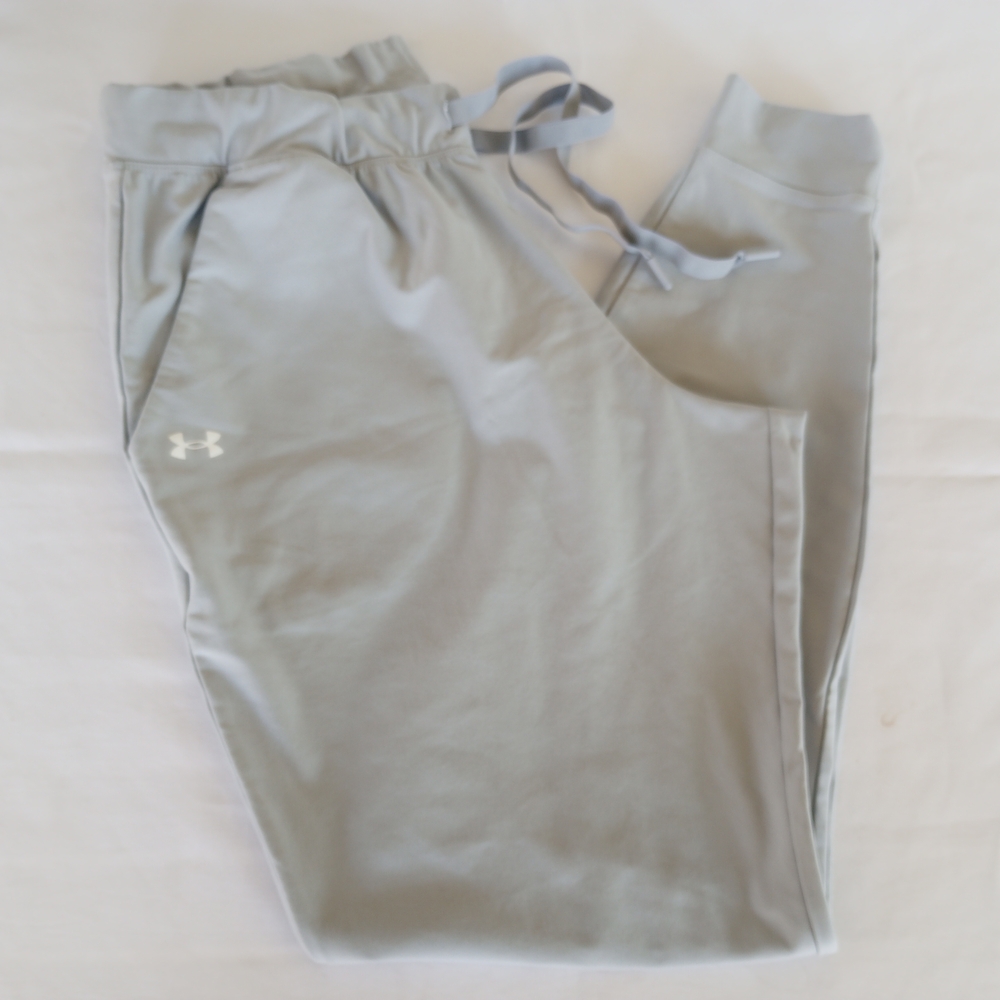 Under Armour Women's Vanish Jogger Pants in light Gray Size M 1328870